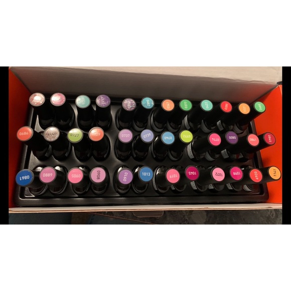 Modelones - Picture 2 of 2